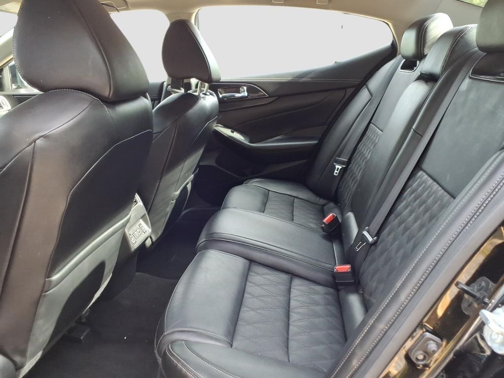 2023 Nissan Maxima Platinum