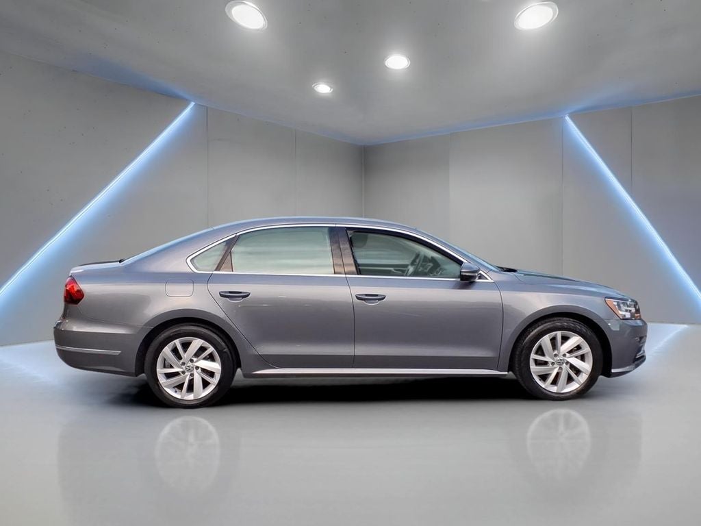 2018 Volkswagen Passat 2.0T SE
