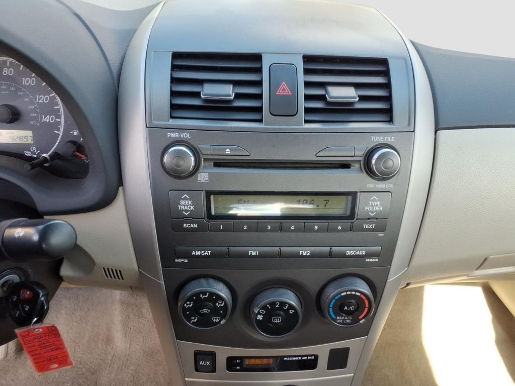 2011 Toyota Corolla LE