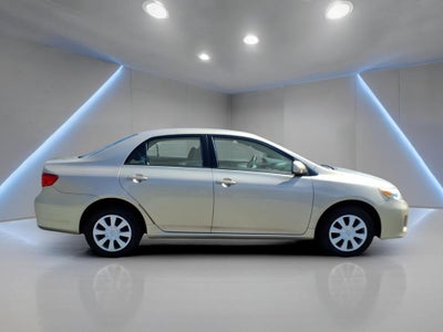 2011 Toyota Corolla LE