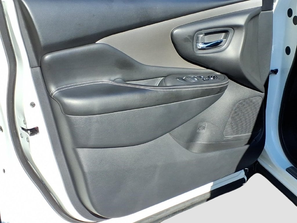 2022 Nissan Murano SV