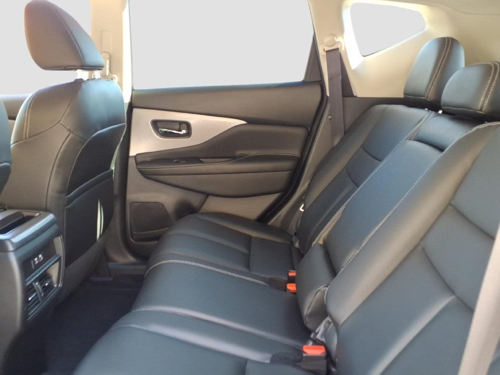 2022 Nissan Murano SV