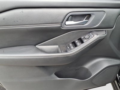 2024 Nissan Rogue SV Premium Package