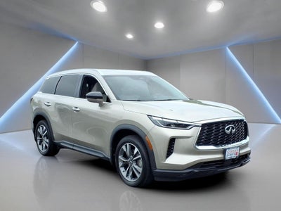 2023 INFINITI QX60 LUXE
