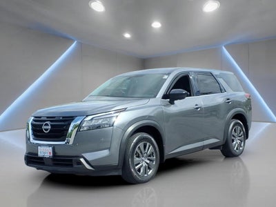 2024 Nissan Pathfinder S