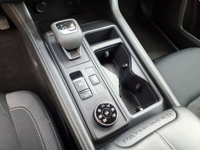 2024 Nissan Pathfinder S