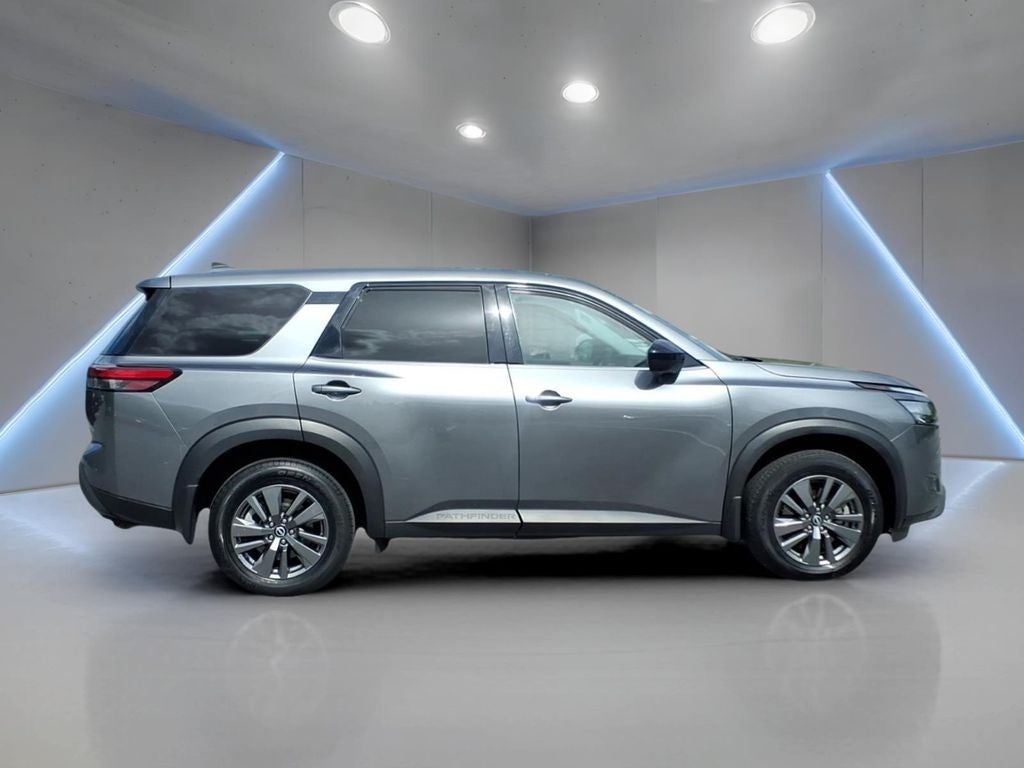 2024 Nissan Pathfinder S