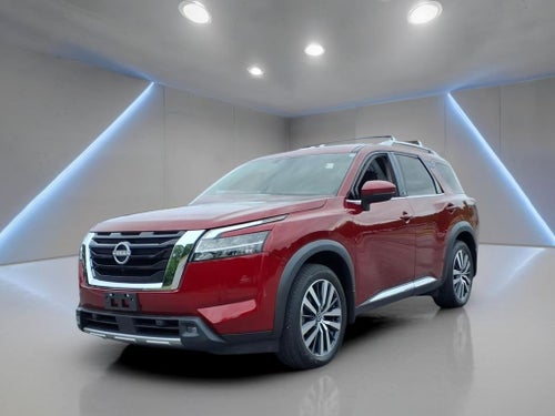 2022 Nissan Pathfinder Platinum