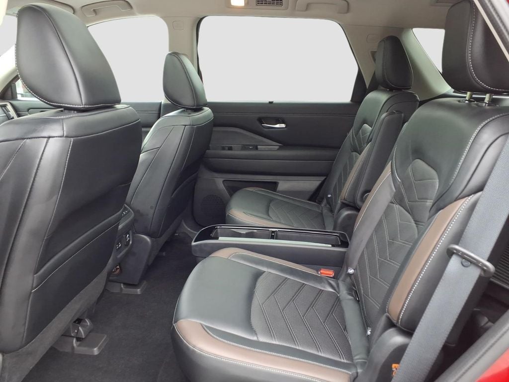 2022 Nissan Pathfinder Platinum