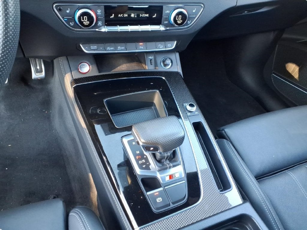 2023 Audi SQ5 Premium Plus quattro