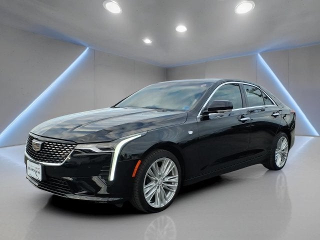 2025 Cadillac CT4