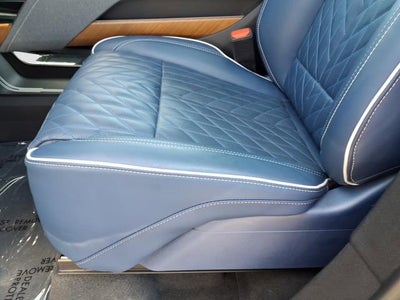 2026 Cadillac VISTIQ Premium Luxury