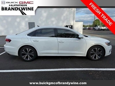 2022 Volkswagen Passat 2.0T SE