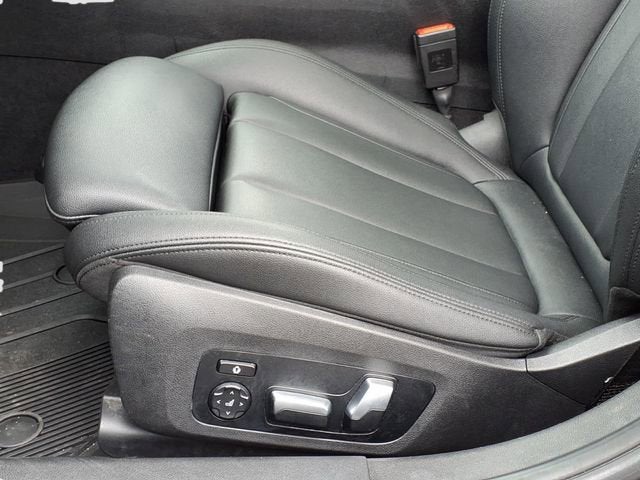 2020 BMW 3 Series 330i xDrive