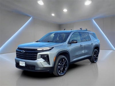 2024 Chevrolet Traverse LT