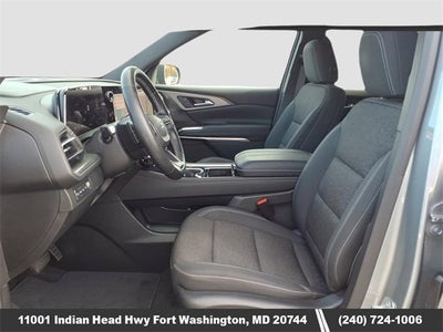 2024 Chevrolet Traverse LT