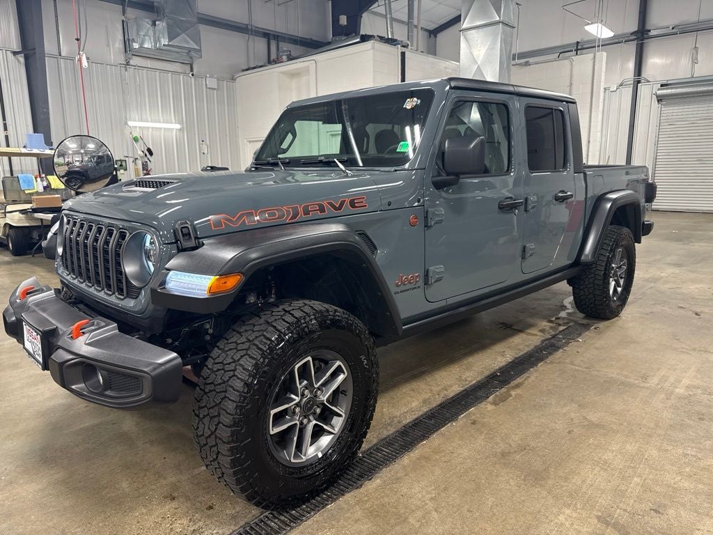 2026 Jeep Gladiator Mojave Auto's photo