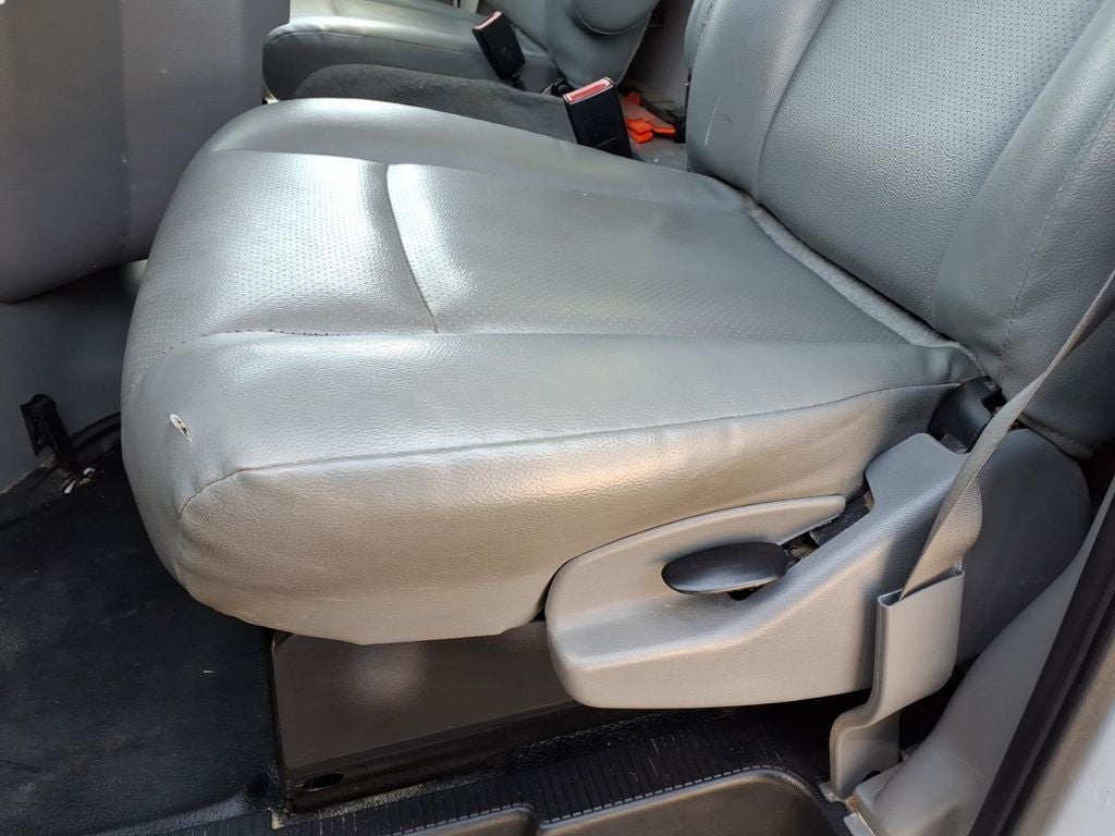 2022 Ford E-350SD Base Cutaway