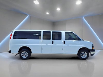2022 GMC Savana 3500 LS 15 passenger van