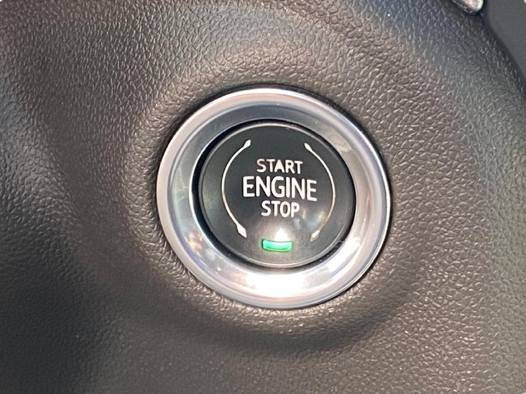 2023 GMC Sierra 2500HD SLT w/Duramax 6.6L V8 Turbodiesel