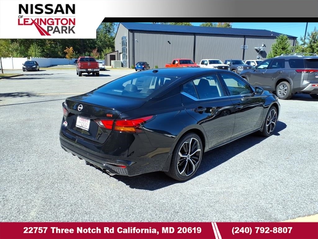 2025 Nissan Altima SR