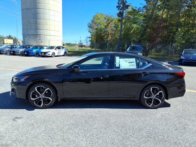 2025 Nissan Altima SR