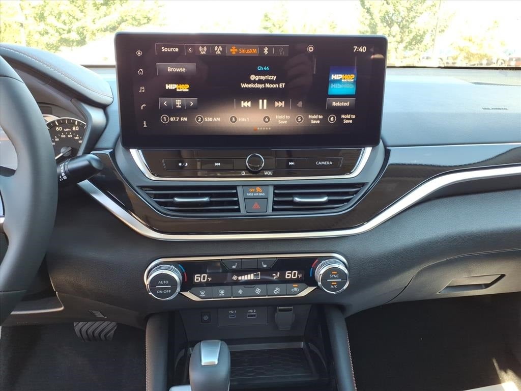 2025 Nissan Altima SR