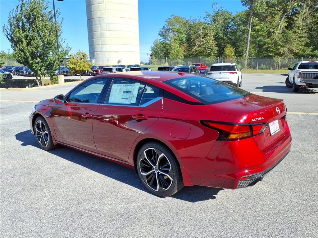 2025 Nissan Altima SR