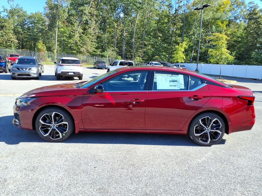 2025 Nissan Altima SR