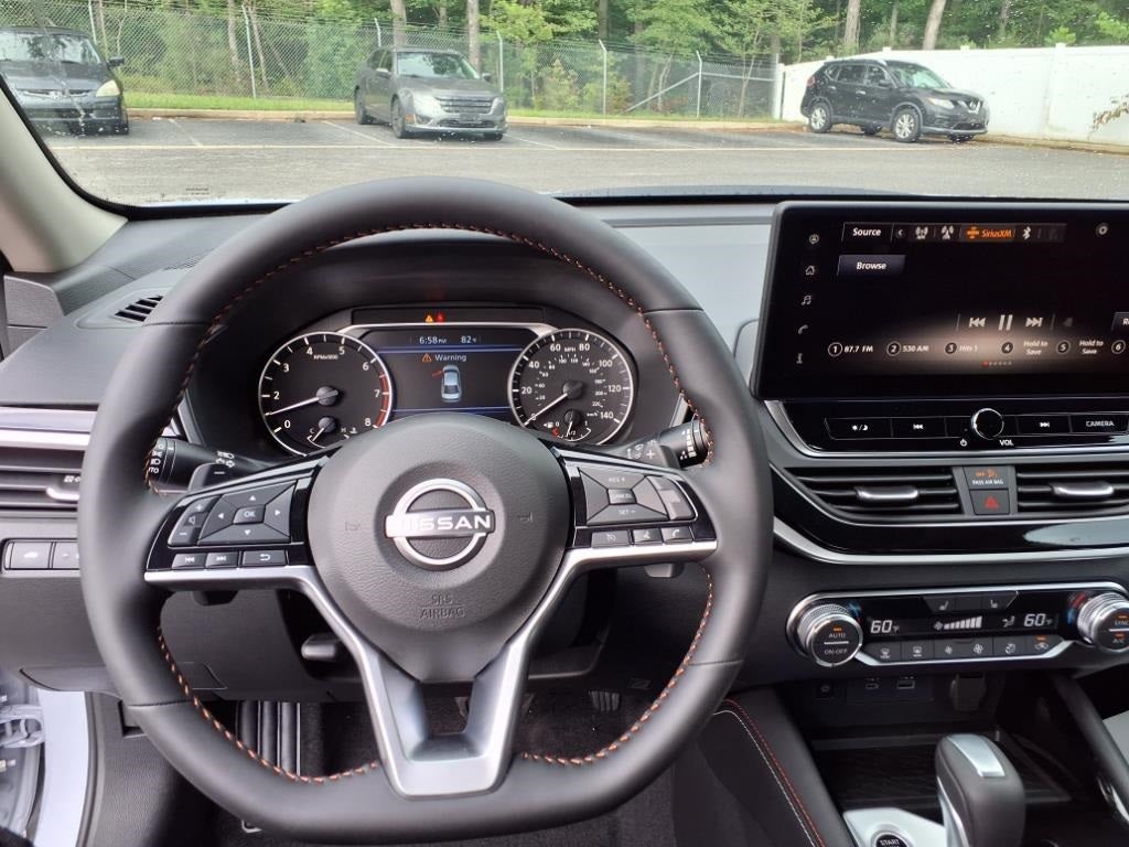 2025 Nissan Altima SR