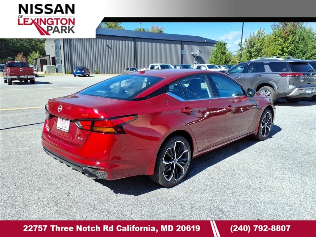 2025 Nissan Altima SR