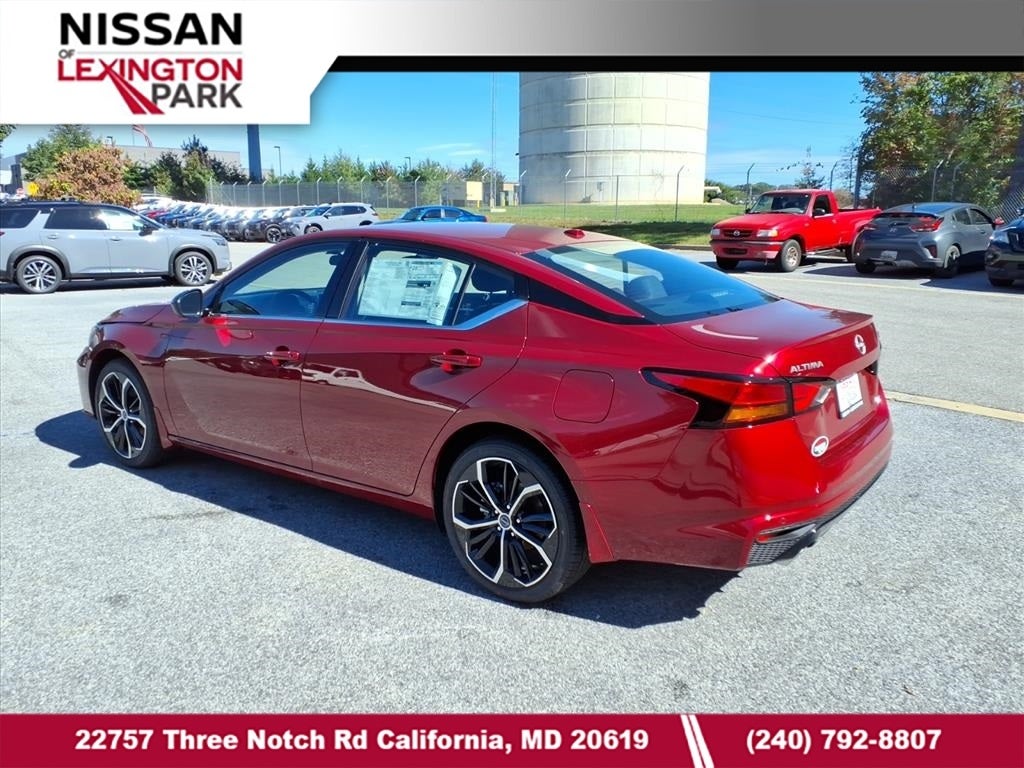 2025 Nissan Altima SR