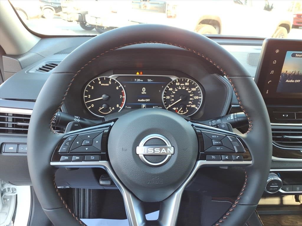 2025 Nissan Altima SR