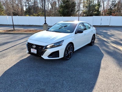 2025 Nissan Altima SR