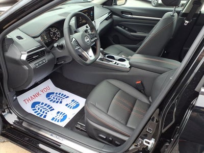 2025 Nissan Altima SR