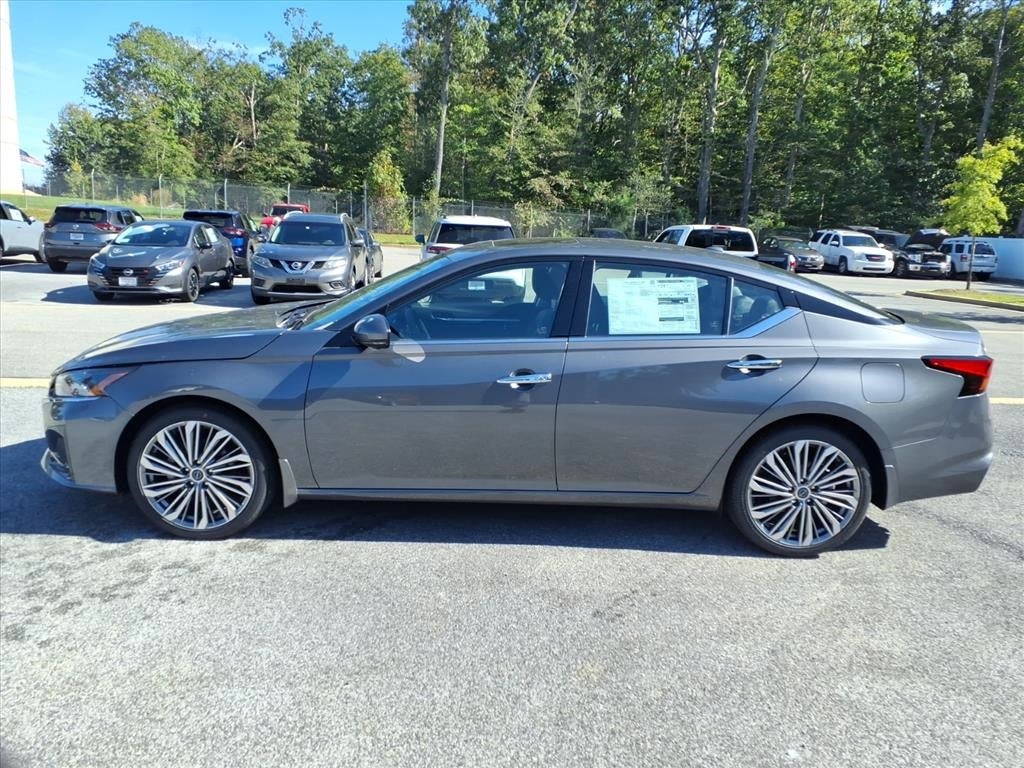 2025 Nissan Altima SL