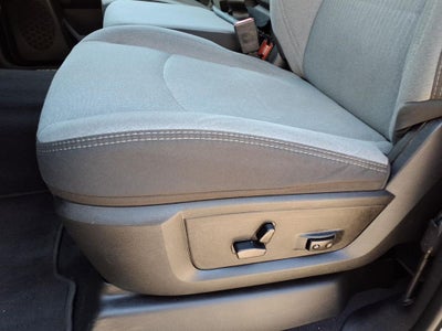 2024 RAM 2500 Big Horn Crew Cab 4x4 DIESEL!!!