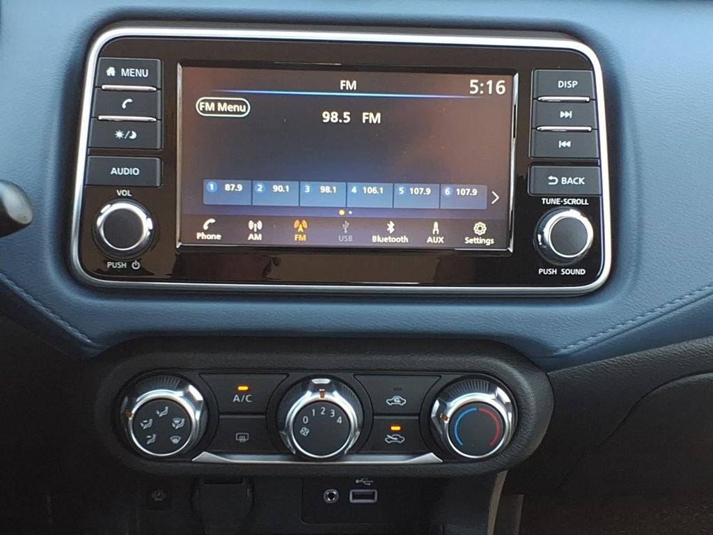 2025 Nissan Versa 1.6 SV