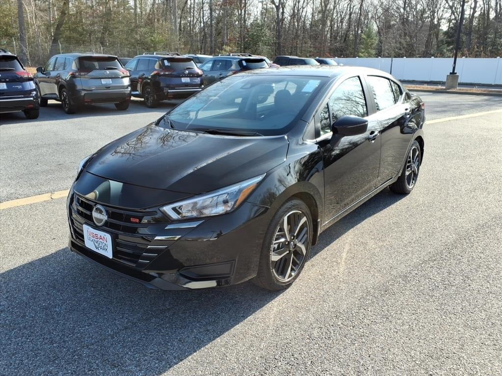 2025 Nissan Versa SR