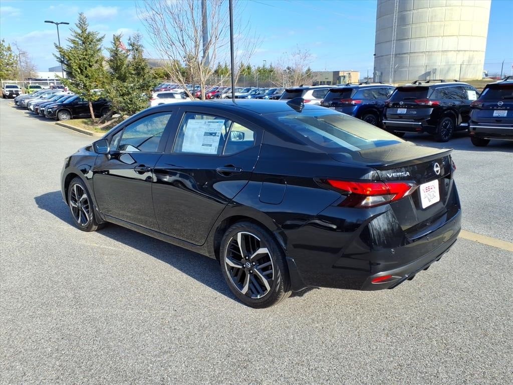 2025 Nissan Versa SR