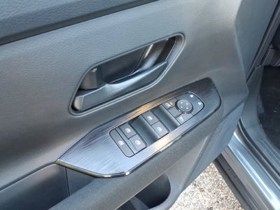 2027 Nissan Kicks S
