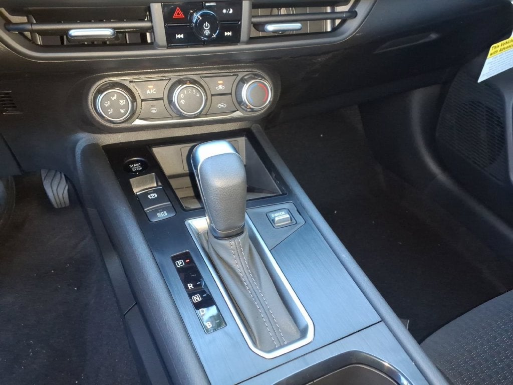 2027 Nissan Kicks S