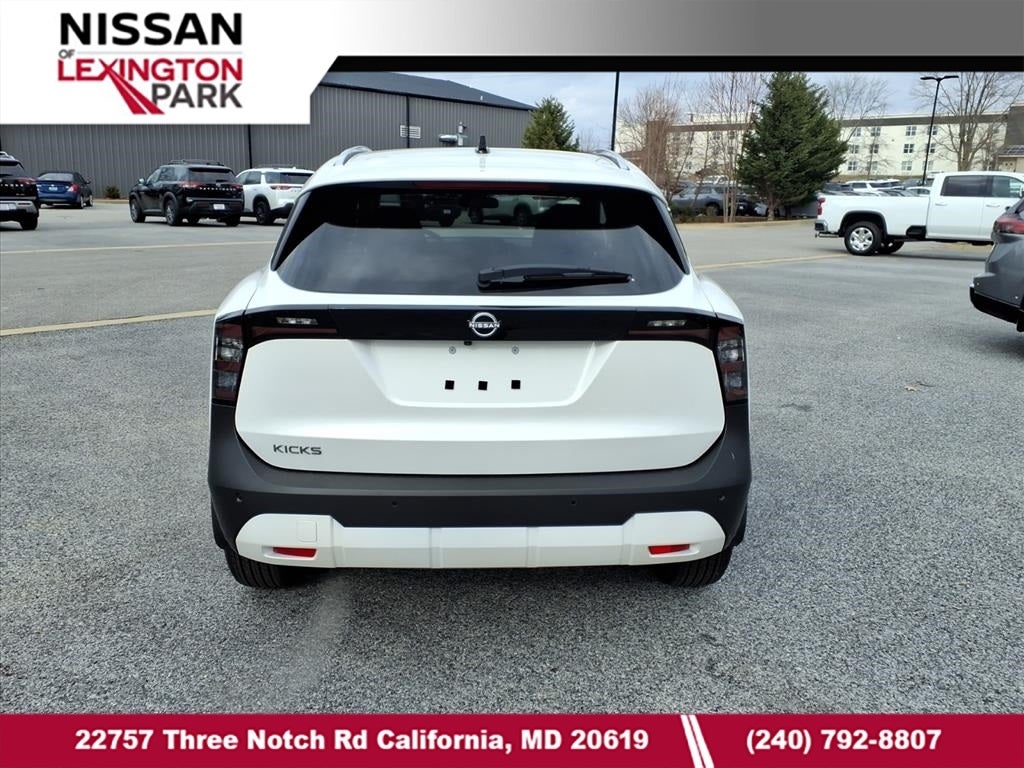 2026 Nissan Kicks SV