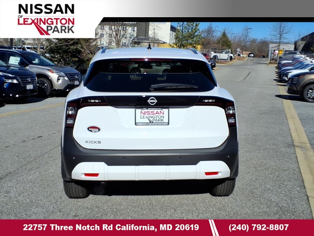 2026 Nissan Kicks SV