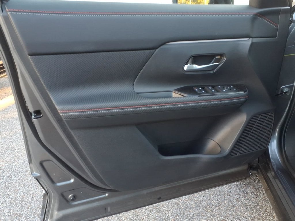 2027 Nissan Kicks SR