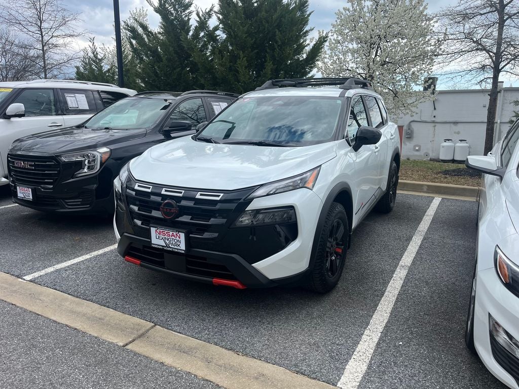 2025 Nissan Rogue Rock Creek