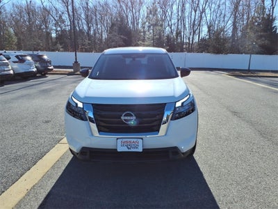 2025 Nissan Pathfinder S