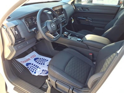 2025 Nissan Pathfinder S