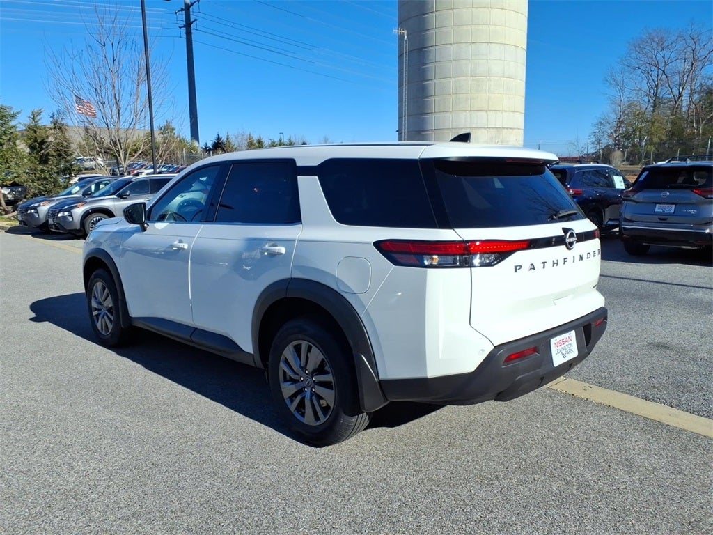 2025 Nissan Pathfinder S