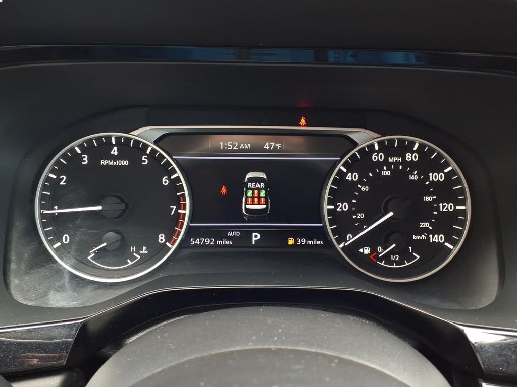 2024 Nissan Pathfinder SV